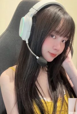 귀여운 라이브 “Tingmi”통통한 상체가 그녀의 섹시한 매력을 간략하게 설명합니다 (10p)