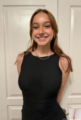 멜라니 마리 포르노 이미지 (21p)에 의해 공연 된 ATK 갤러리아