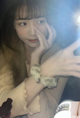 ‘히나’의 가느다란 허리가 치명적인 섹시 곡선을 드러낸다 (10P)