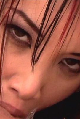 검은 스타킹을 입은 섹시한 소녀는 마초 남자의 큰 자지에 의해 그녀의 항문이 침투하게 됩니다(15P)