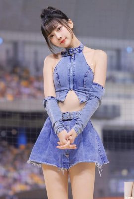 당신의 마음을 사로잡을 ‘이첸’의 깊고 큰 눈과 섹시한 자태 (10P)