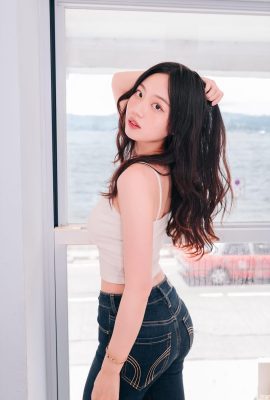 섬세한 외모와 눈에 띄는 하얗고 부드러운 피부로 유혹이 가득한 ‘바이 멍 시안'(10P)