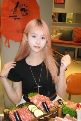 “쉔 아이루”는 매혹적인 면모를 뽐내며 섹시함이 넘친다 (10P)