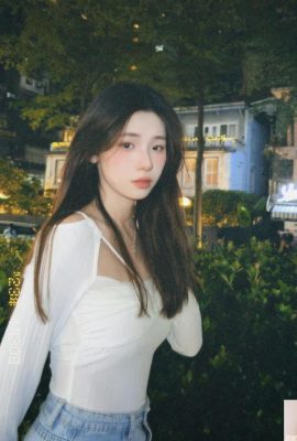 달콤한 외모와 화끈한 몸매로 팬들의 마음을 사로잡은 ‘틴슬리'(10P)