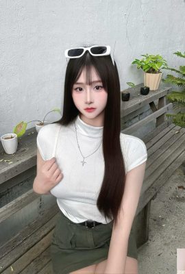 매력적인 섹시함을 감출 수 없는 아름다운 자태를 자랑하는 ‘링링’ (10P)