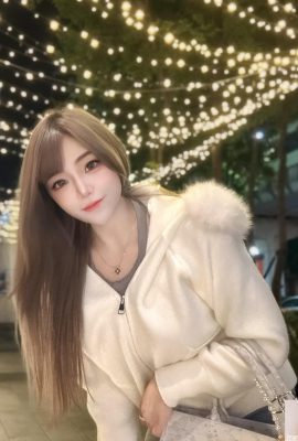 “진얼”은 얼굴이 예쁘다 … 통통한 몸매의 매력이 참을 수 없다 (10P)